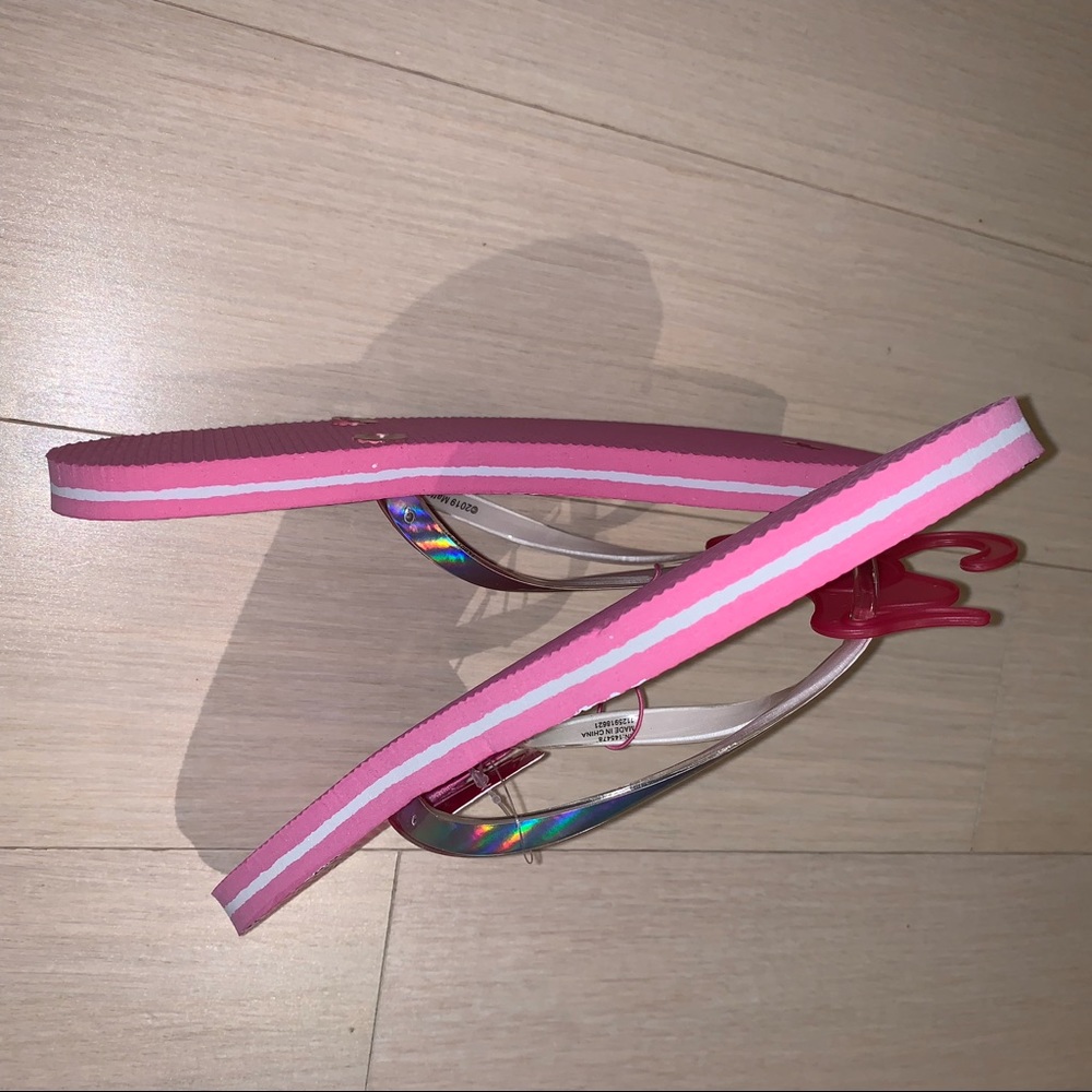 LAST PAIR Pink Barbie logo hologram flip flops - Picture 6 of 7